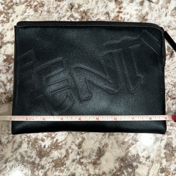 New Fenty Beauty 4 piece makeup set with black cosmetic bag - Picture 5 of 12